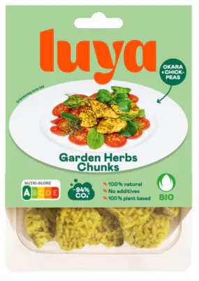 Luya Garden Herbs Chunks en emballage de 400 grammes sur fond blanc. Les Garden Herbs Chunk sont l'ingrédient léger pour les plats d'été.